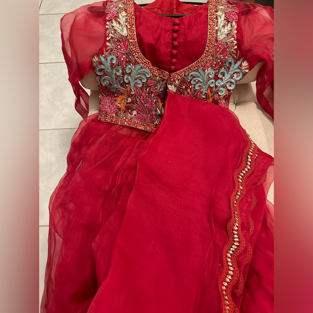 Pakistani suit